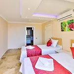 Apartamento Wit Private Pool Kalkan