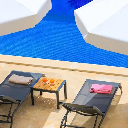 Апартаменты Wit Private Pool *